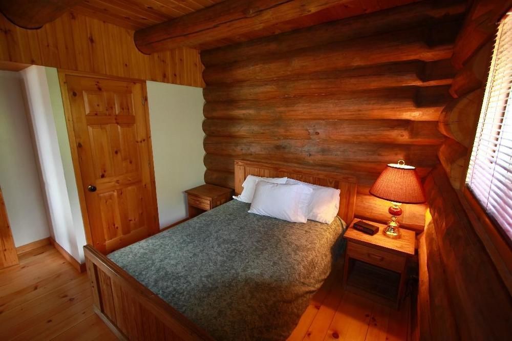 Wilderness Tours Rafting Resort Foresters Falls المظهر الخارجي الصورة